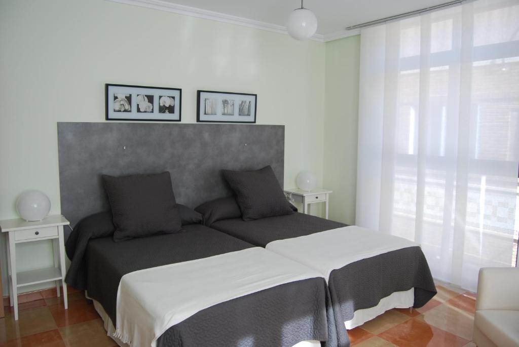 Pension Encarna Vargas La Union Exterior photo